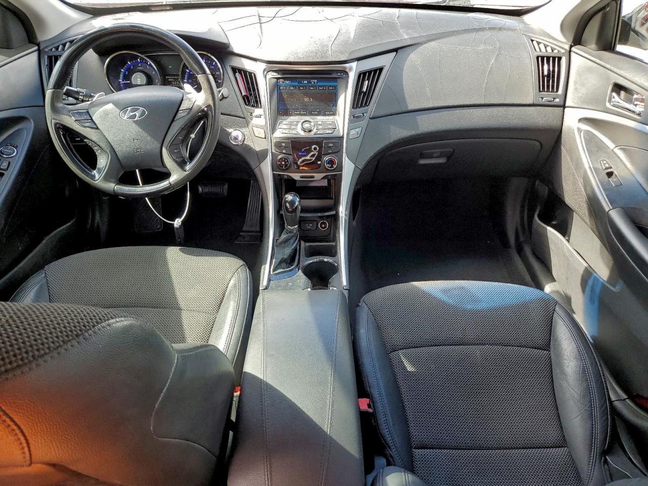 2012 HYUNDAI SONATA SE photo 8