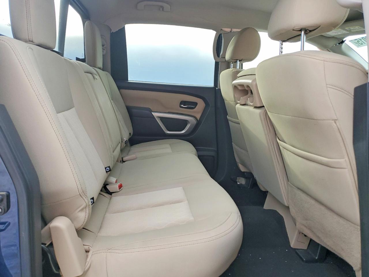 2017 NISSAN TITAN XD S photo 10