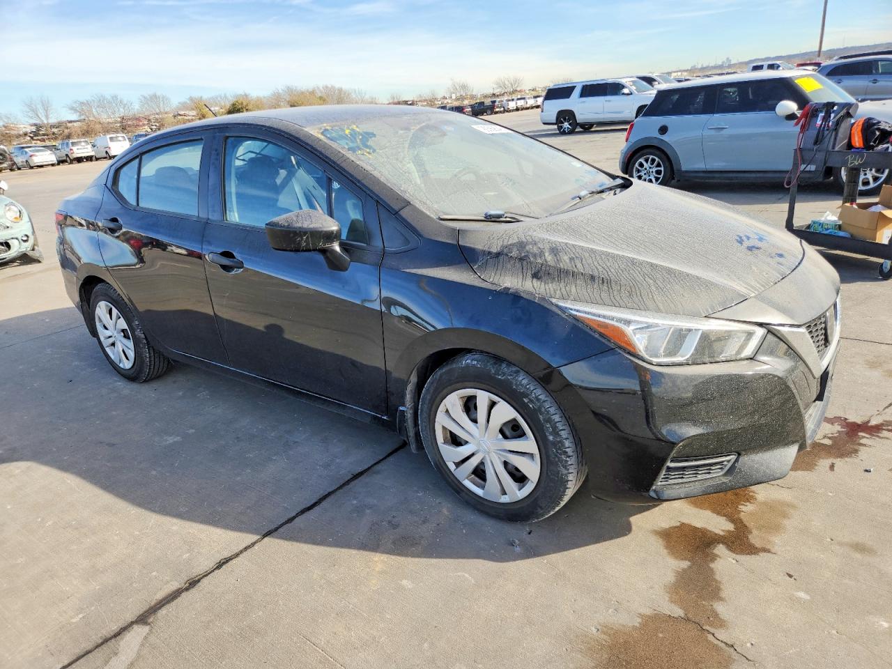 2020 NISSAN VERSA S photo 4