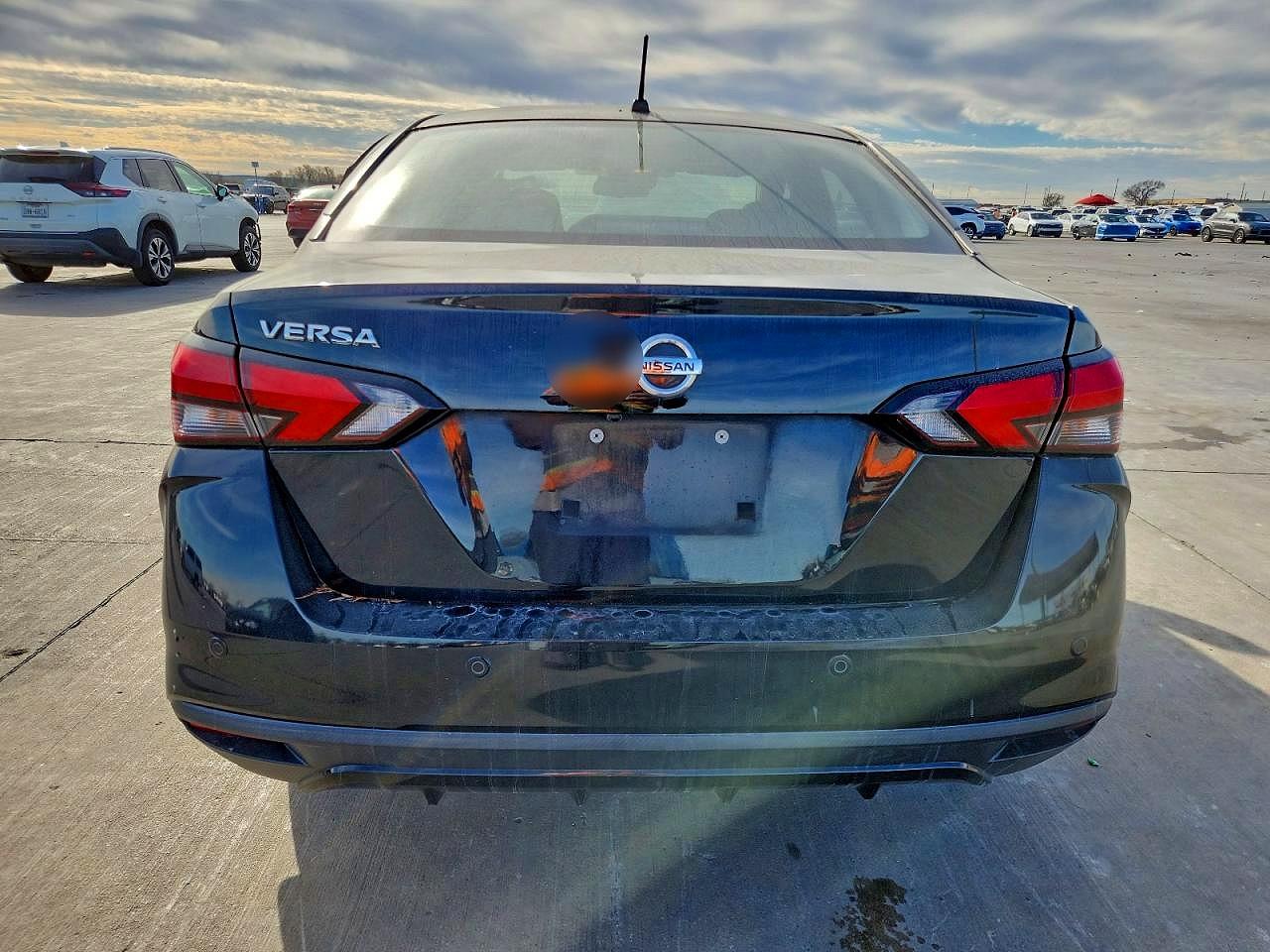 2020 NISSAN VERSA S photo 6
