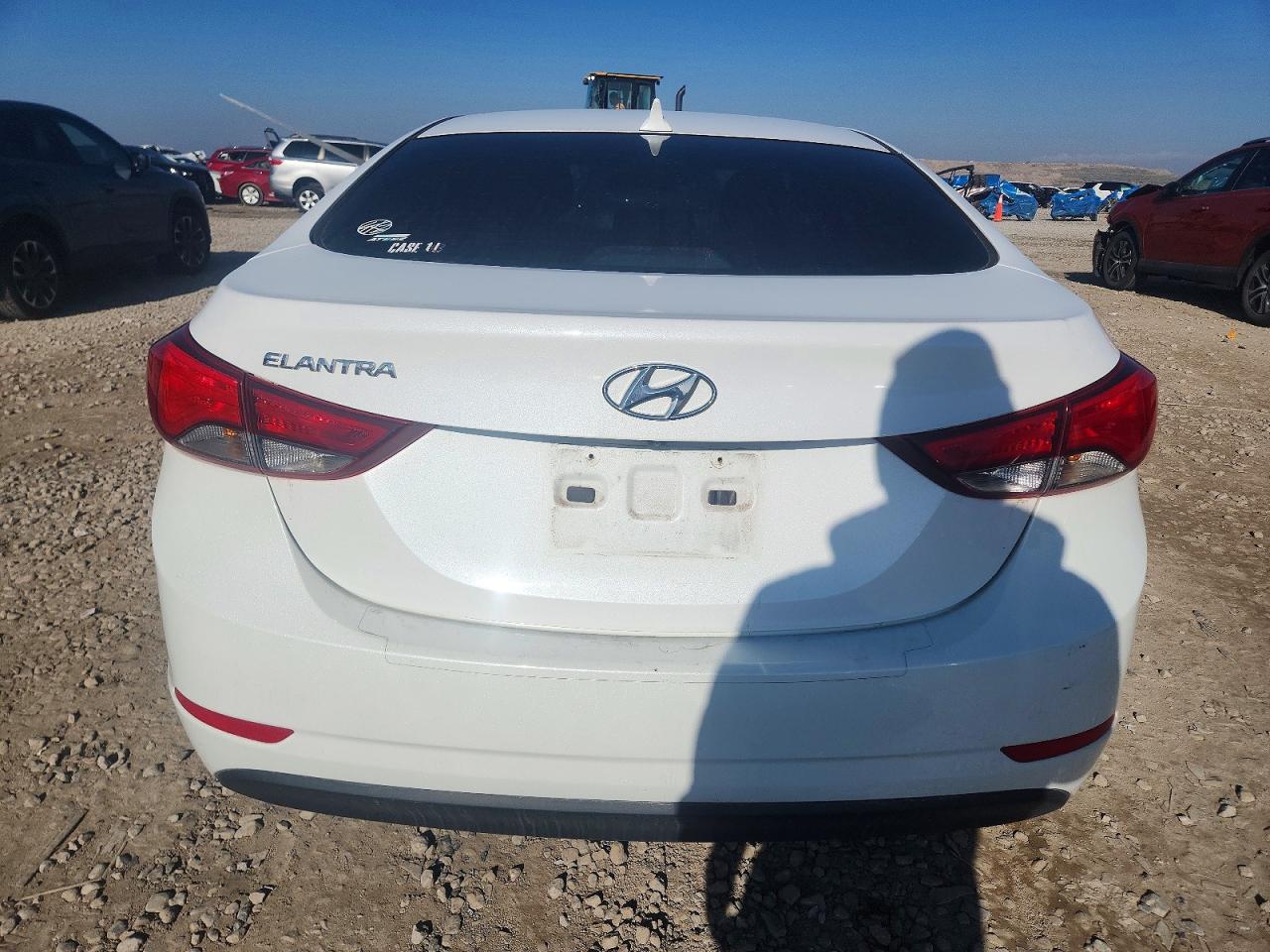 2015 HYUNDAI ELANTRA SE photo 6