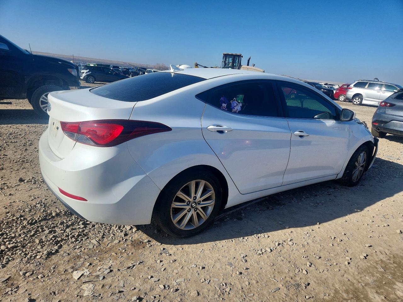 2015 HYUNDAI ELANTRA SE photo 3