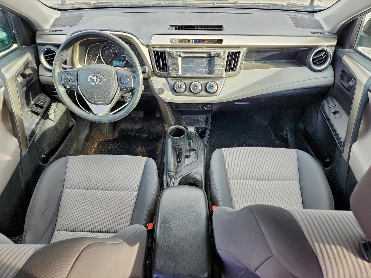 2015 TOYOTA RAV4 photo 8