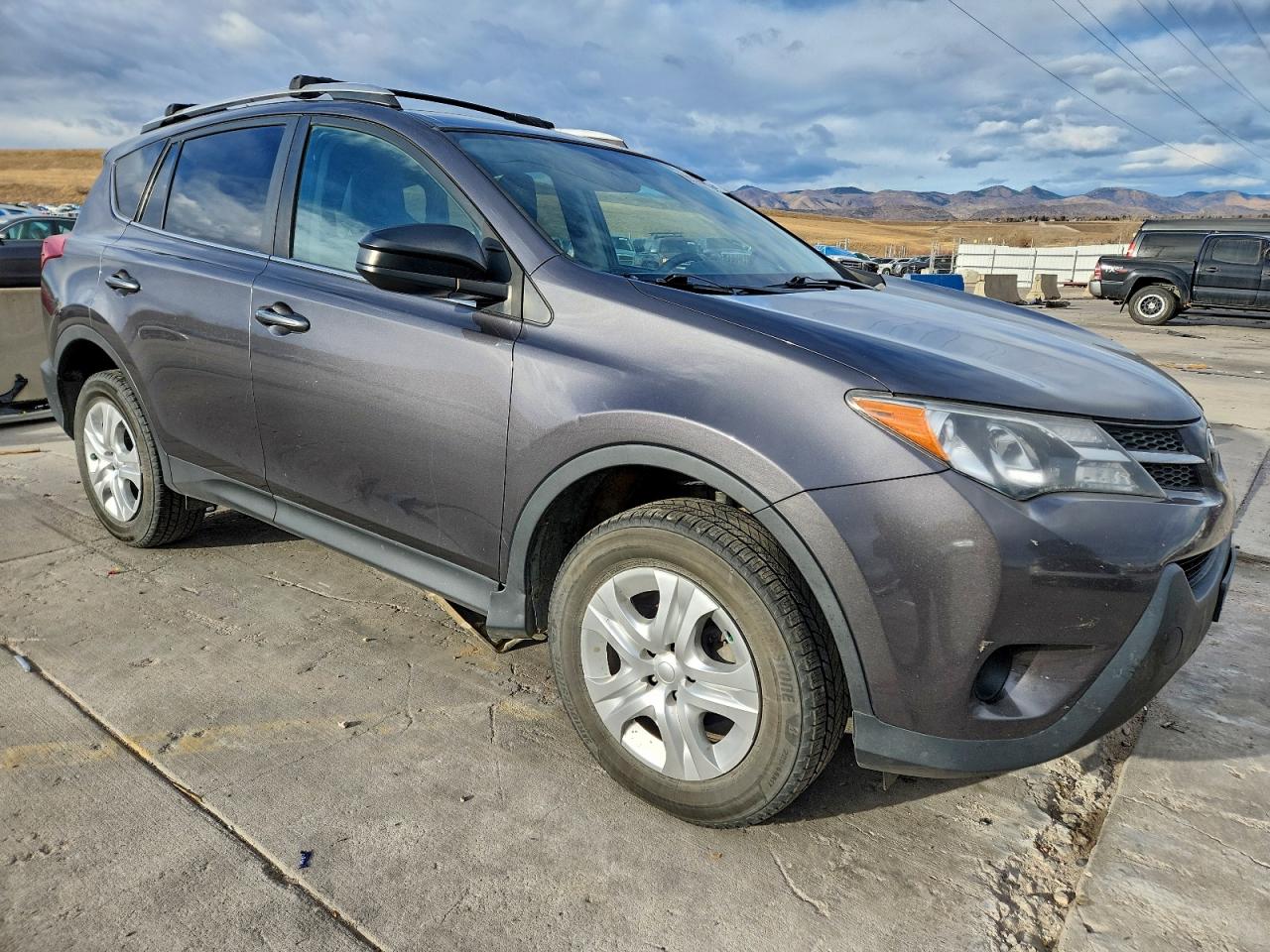 2015 TOYOTA RAV4 photo 4