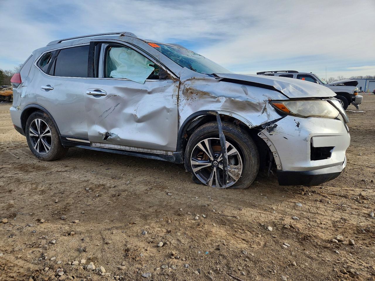 2018 NISSAN ROGUE SL photo 4