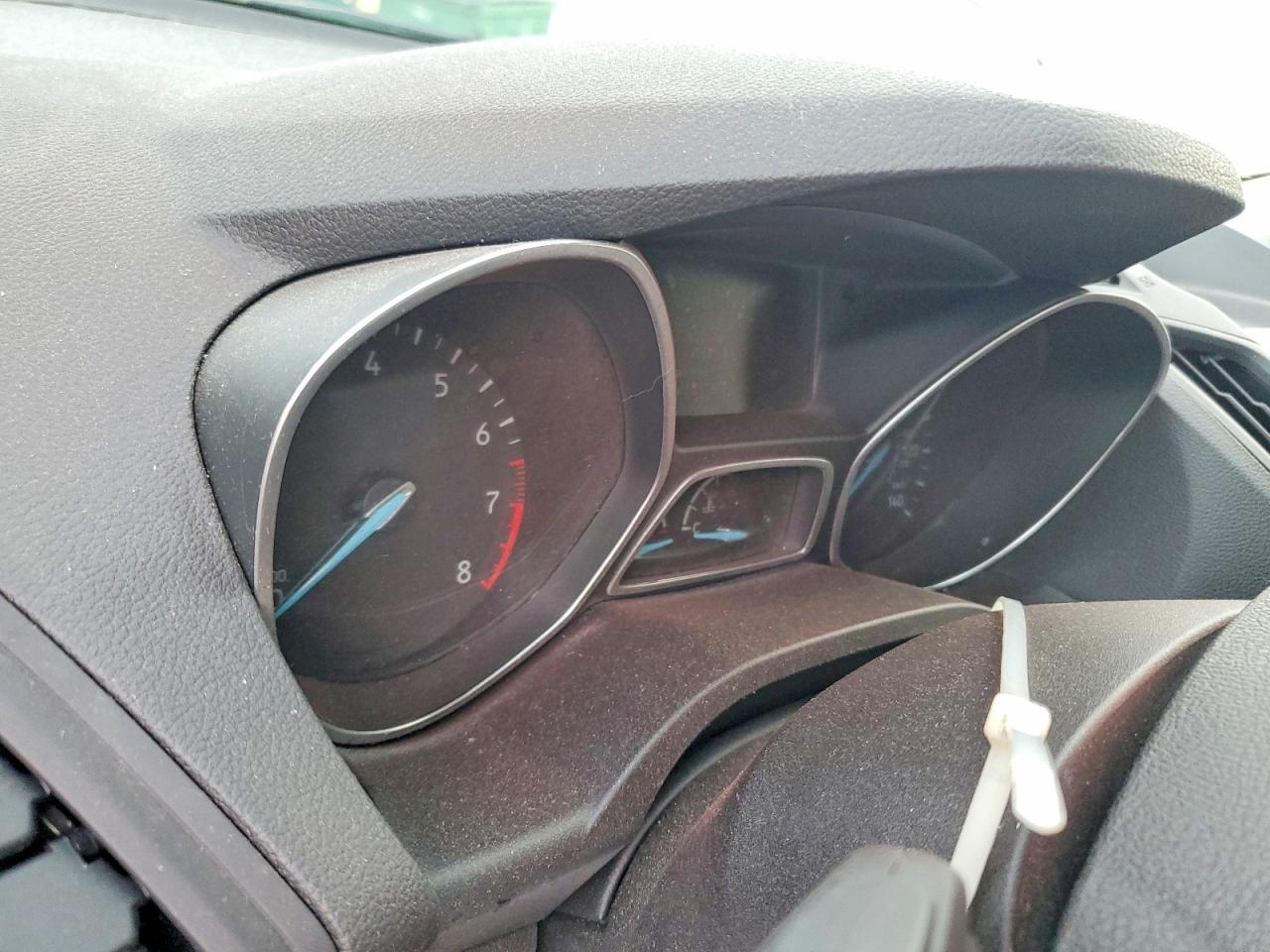 2017 FORD ESCAPE SE photo 9
