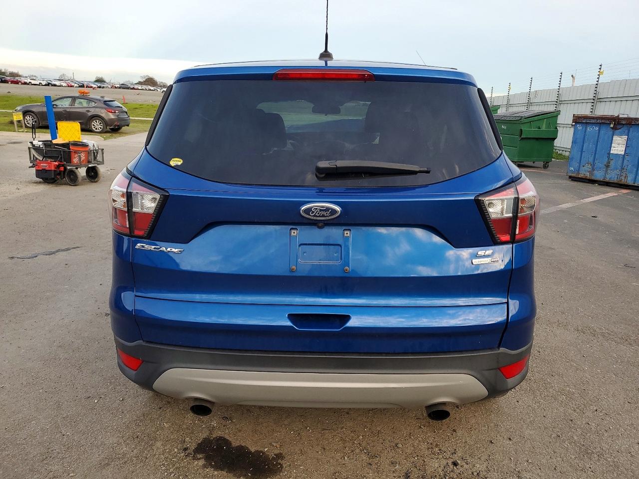 2017 FORD ESCAPE SE photo 6