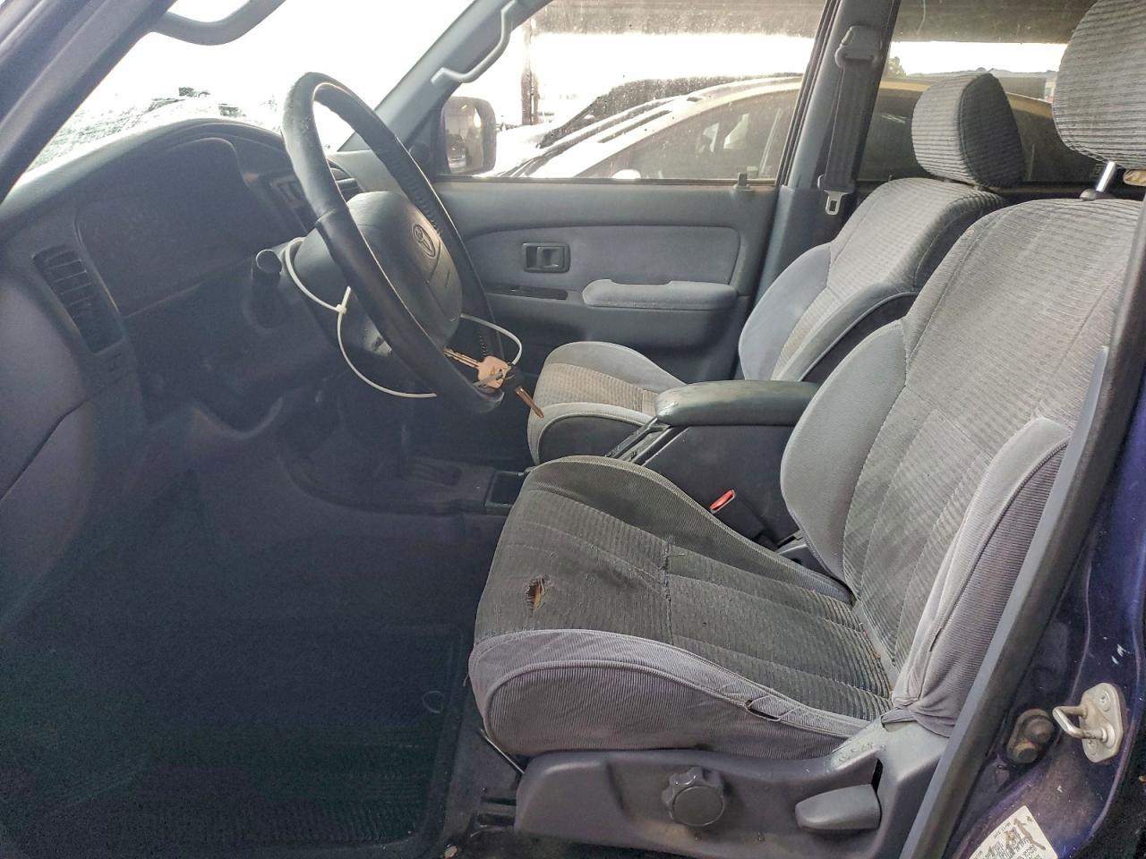 1997 TOYOTA 4RUNNER SR5 photo 7
