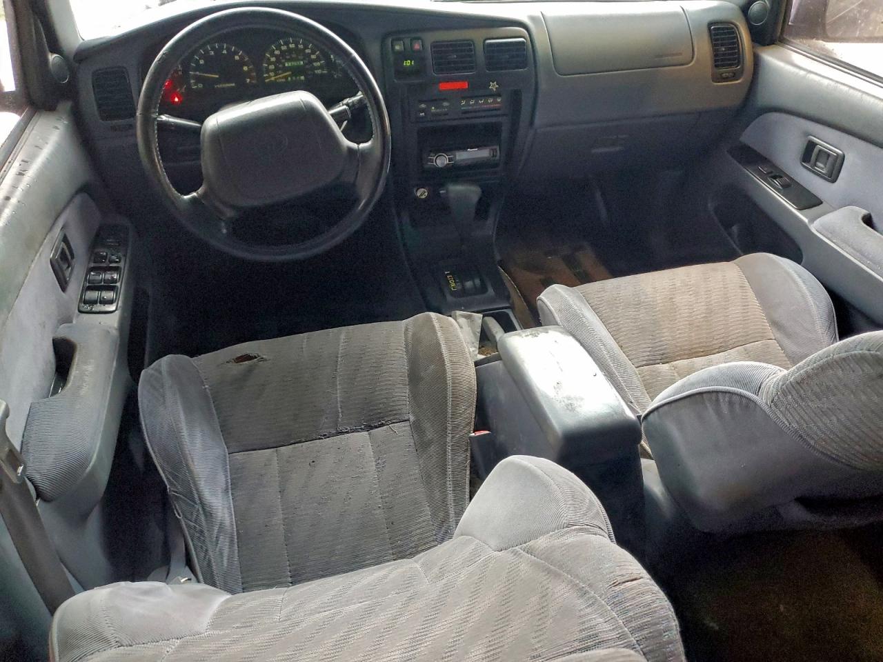 1997 TOYOTA 4RUNNER SR5 photo 8