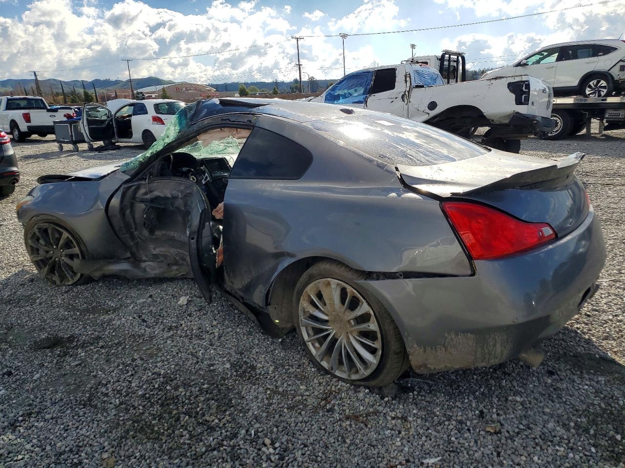 2012 INFINITI G37 BASE photo 2