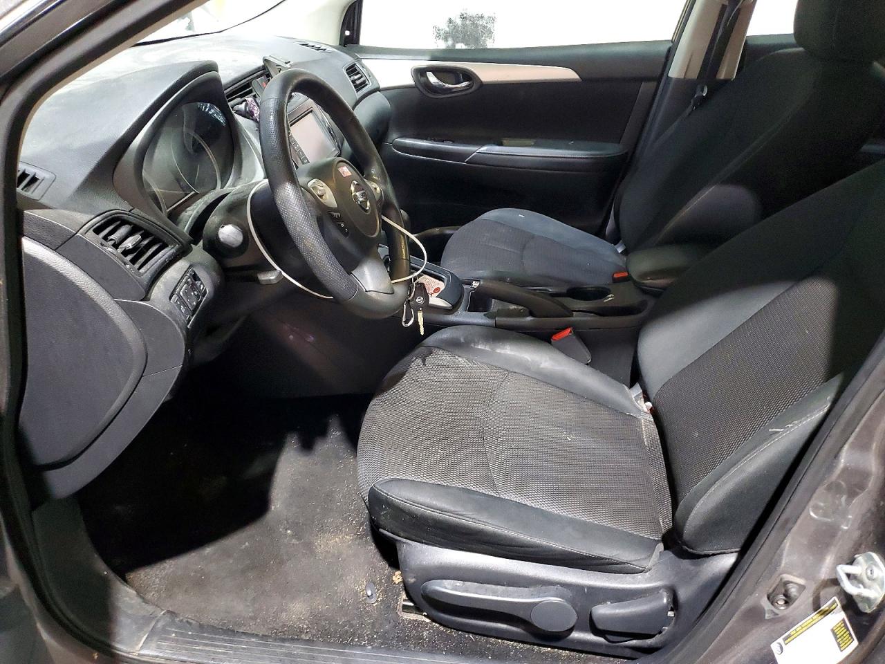 2019 NISSAN SENTRA S photo 7