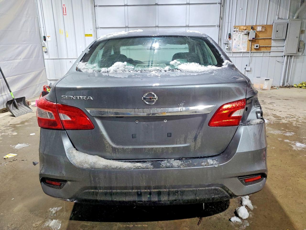 2019 NISSAN SENTRA S photo 6