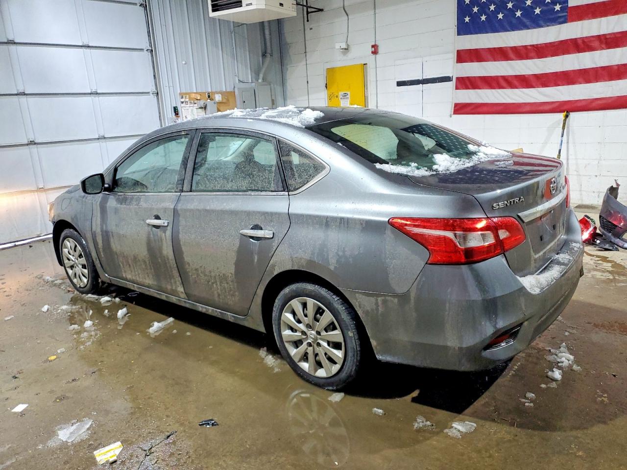 2019 NISSAN SENTRA S photo 2