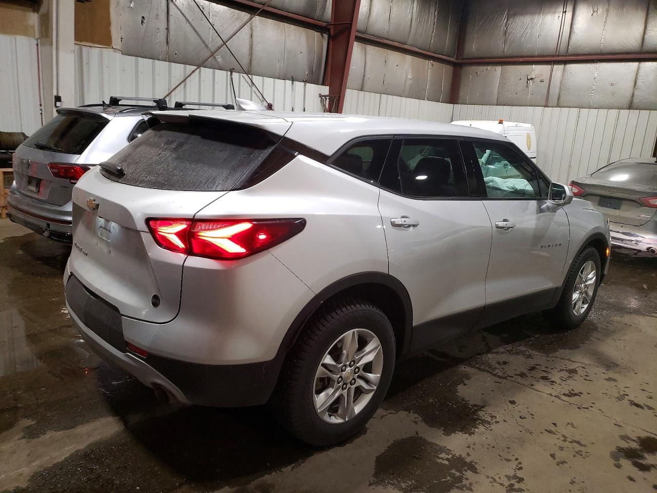 2020 CHEVROLET BLAZER 2LT photo 3