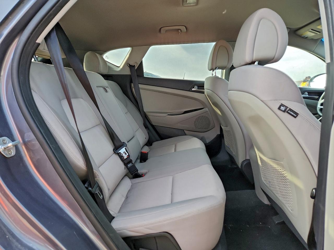 2018 HYUNDAI TUCSON SEL photo 10