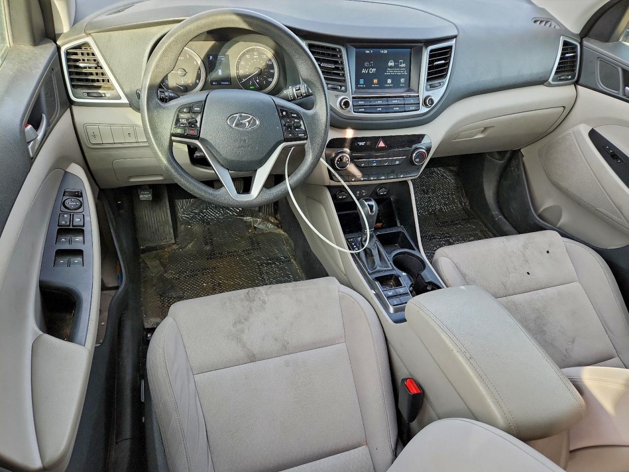 2018 HYUNDAI TUCSON SEL photo 8