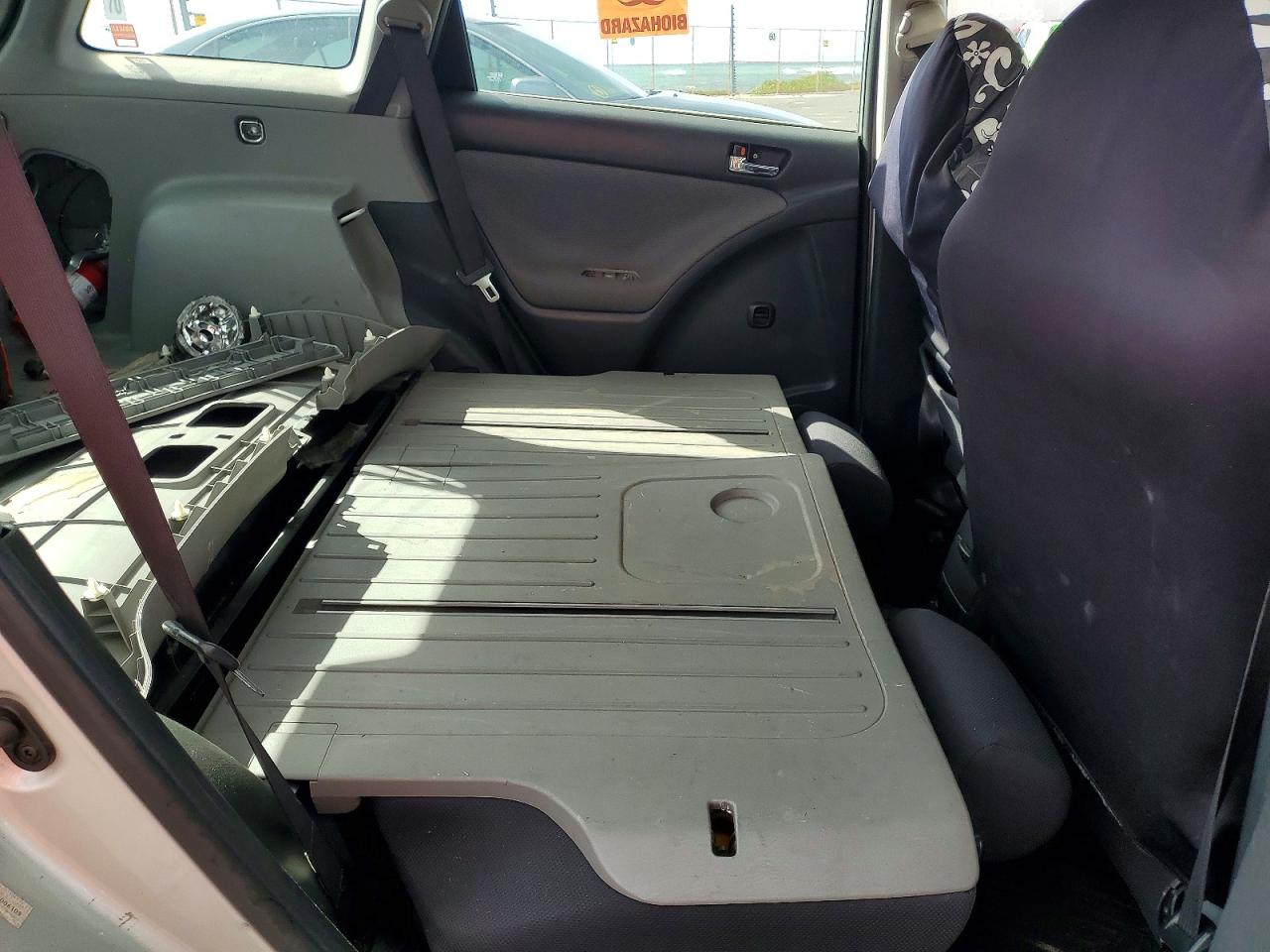 2003 TOYOTA COROLLA MATRIX XR photo 11
