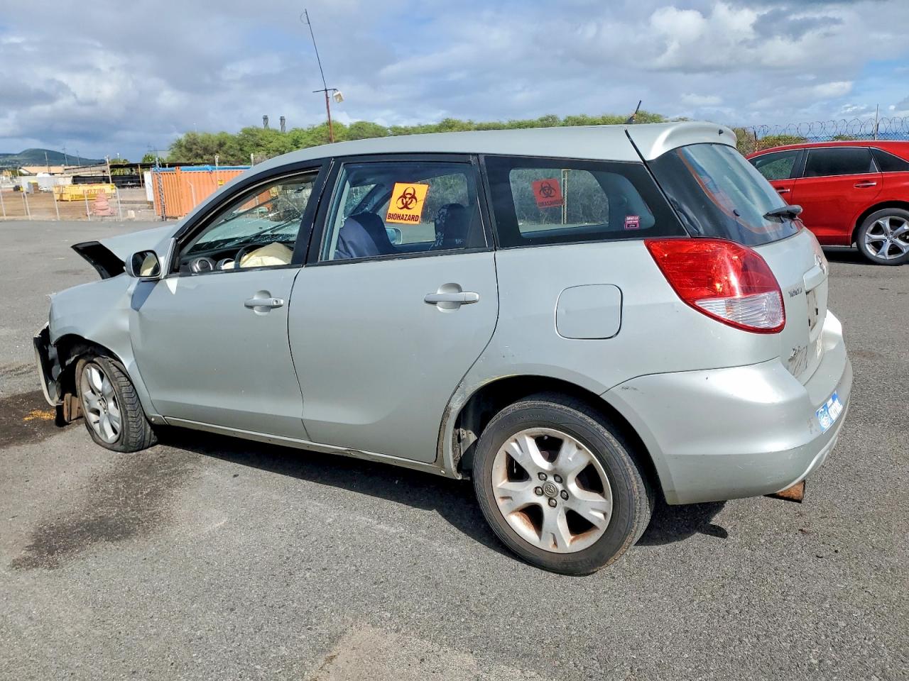 2003 TOYOTA COROLLA MATRIX XR photo 2