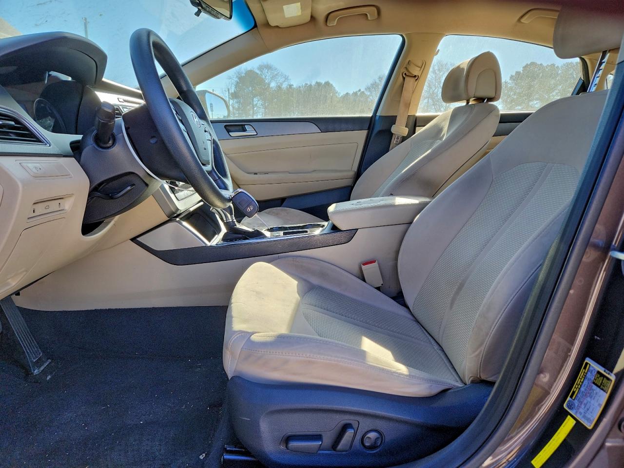 2015 HYUNDAI SONATA SE photo 7