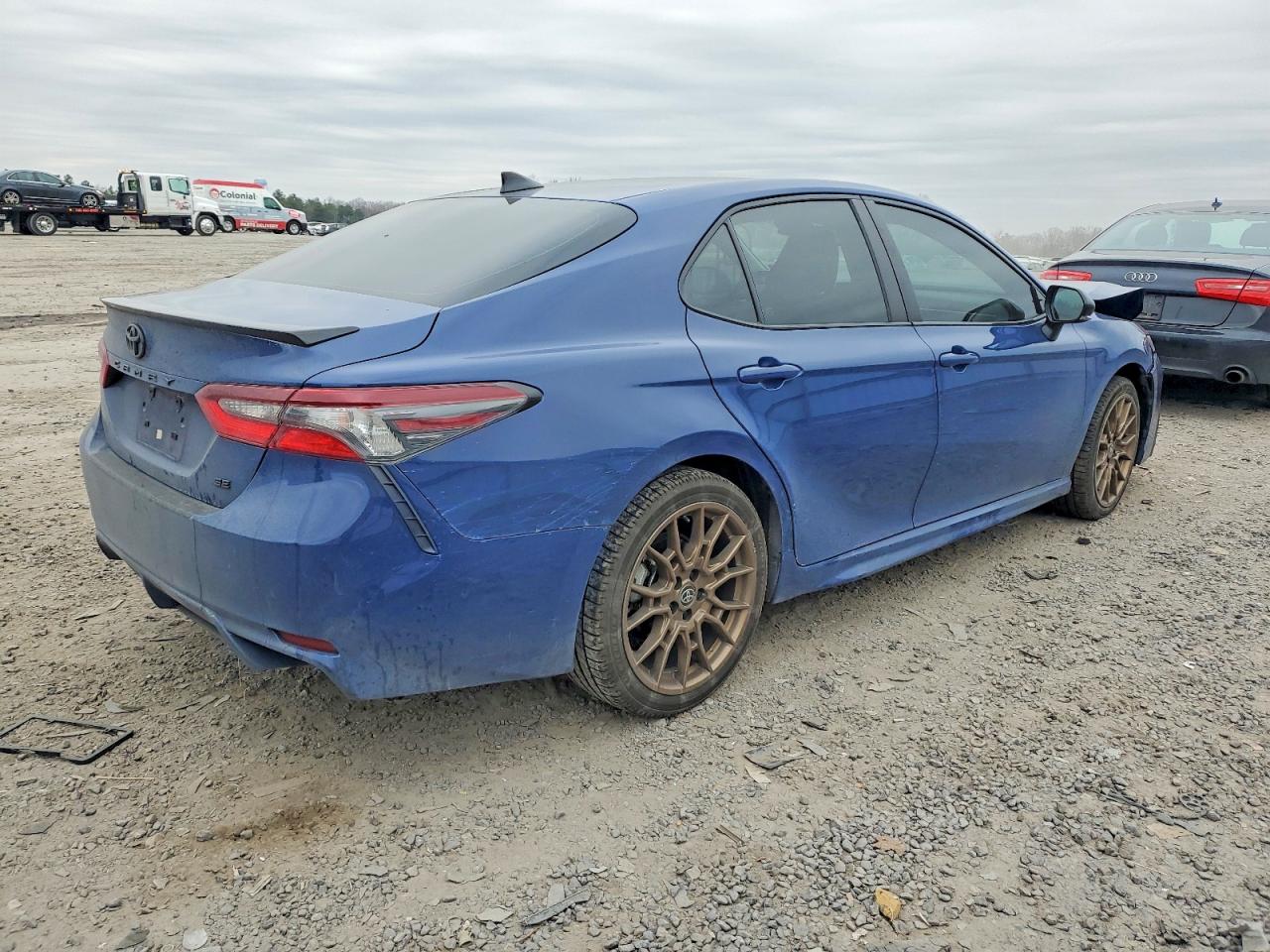 2023 TOYOTA CAMRY SE NIGHT SHADE photo 3