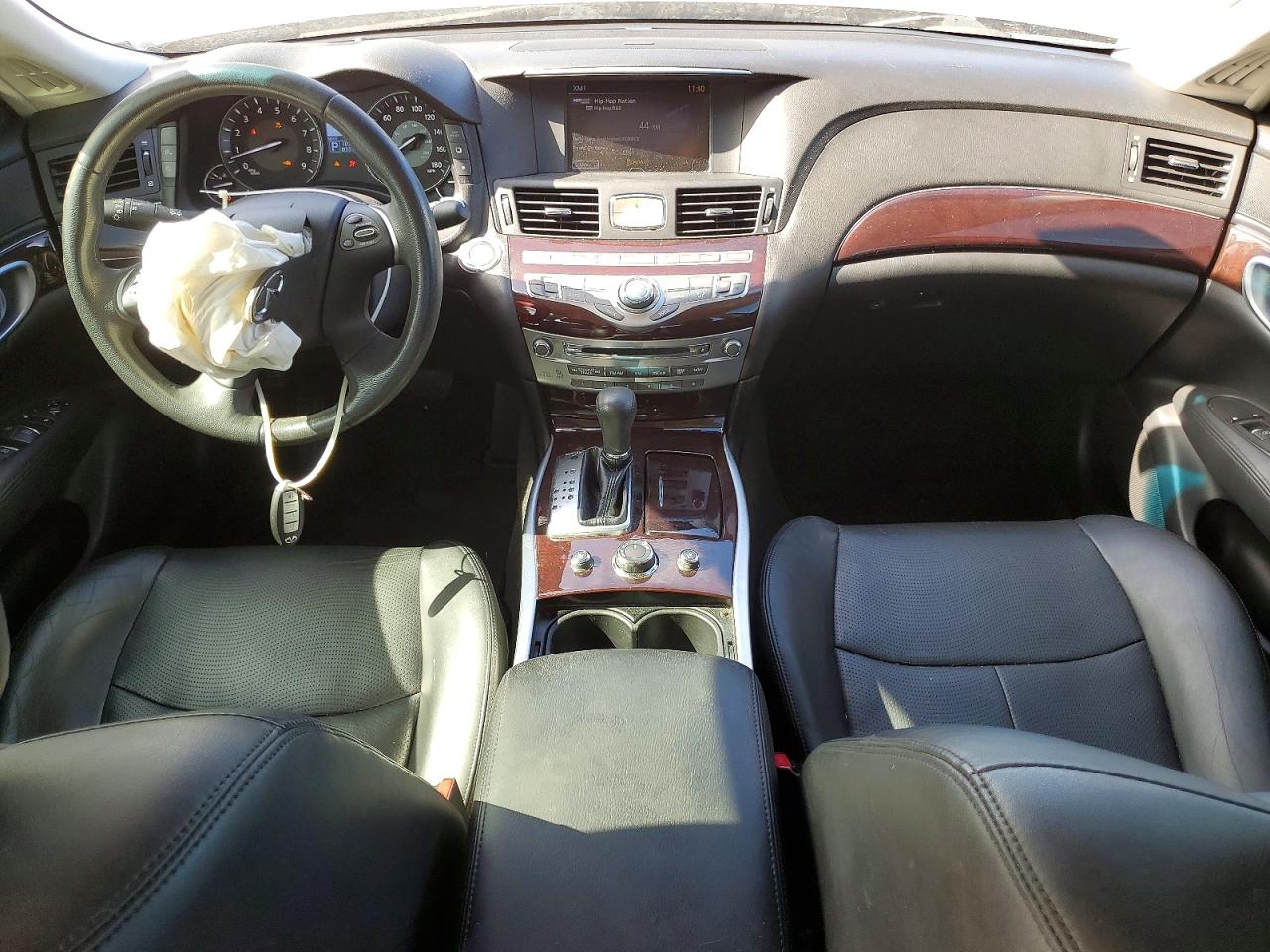 2013 INFINITI M37 photo 8