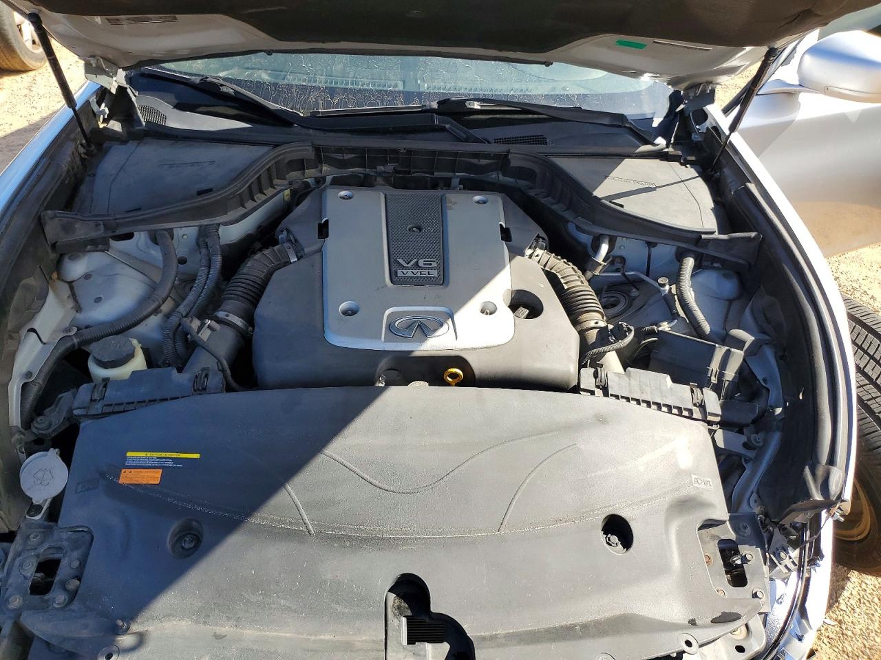 2013 INFINITI M37 photo 11