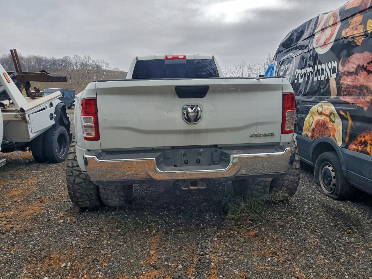 2020 RAM 3500 TRADESMAN photo 6