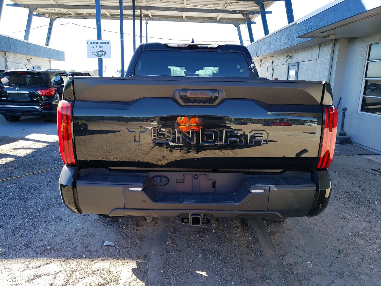 2024 TOYOTA TUNDRA CREWMAX SR photo 6