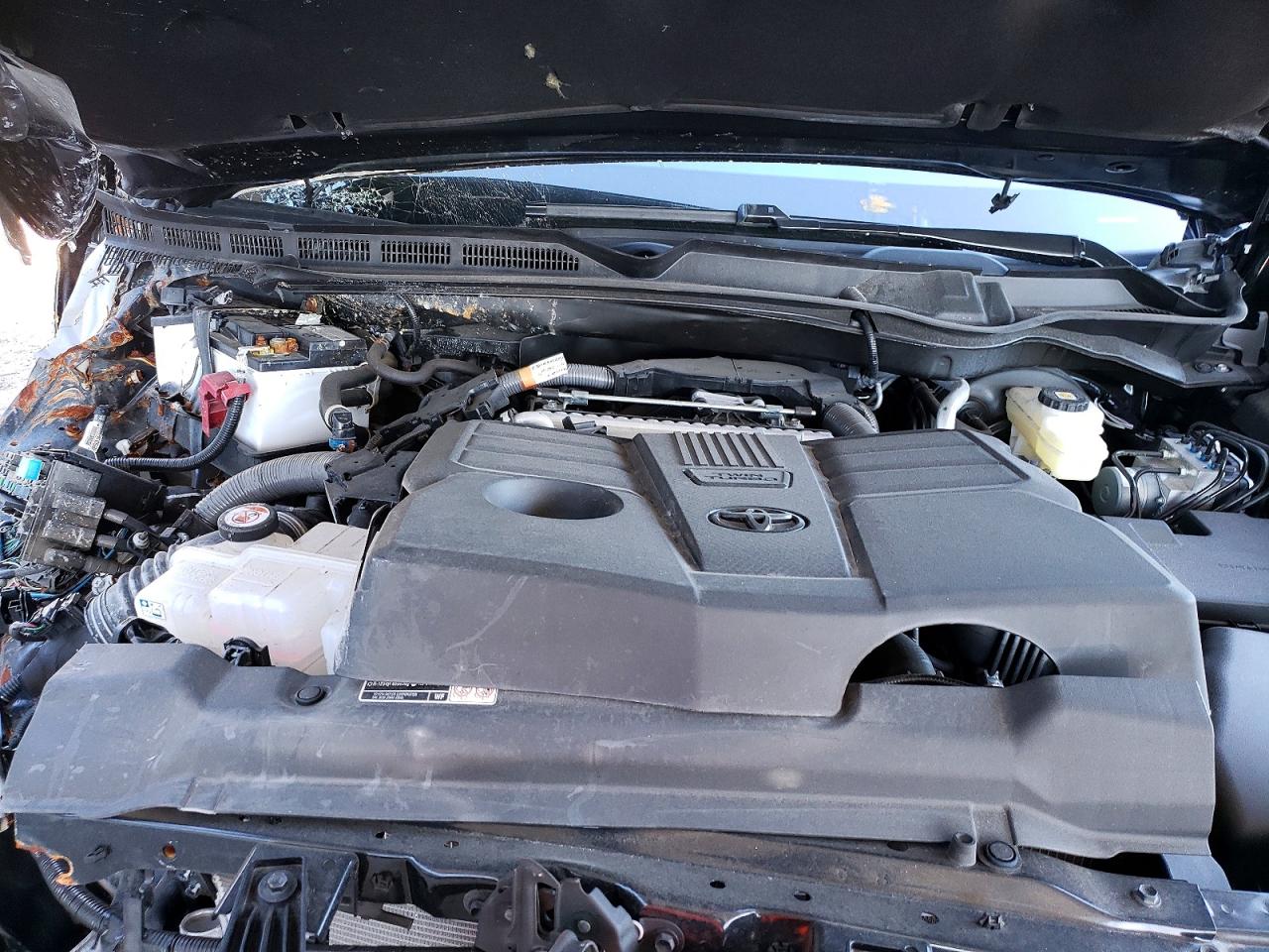 2024 TOYOTA TUNDRA CREWMAX SR photo 11