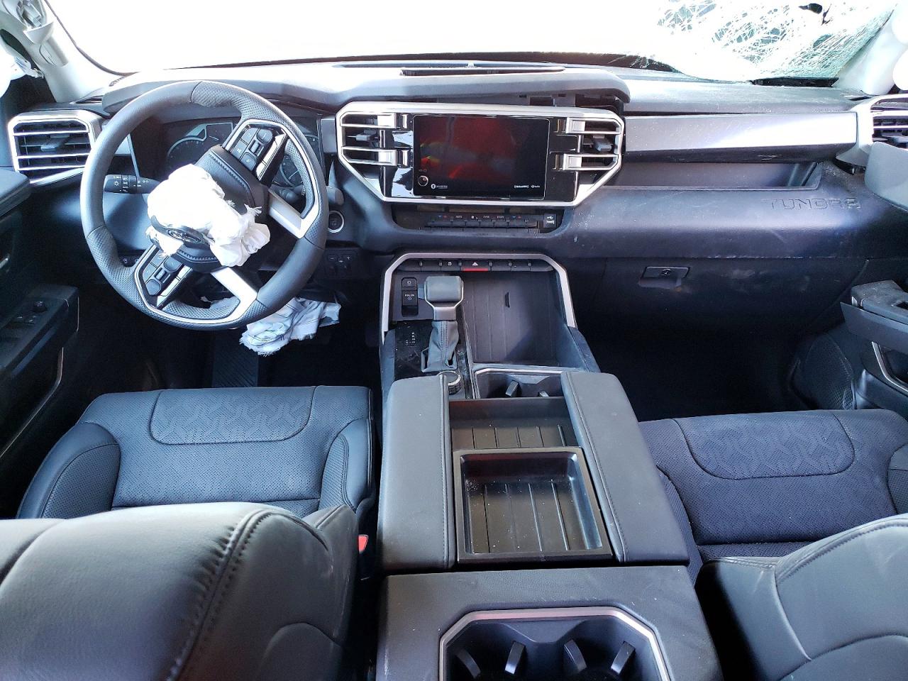 2024 TOYOTA TUNDRA CREWMAX SR photo 8