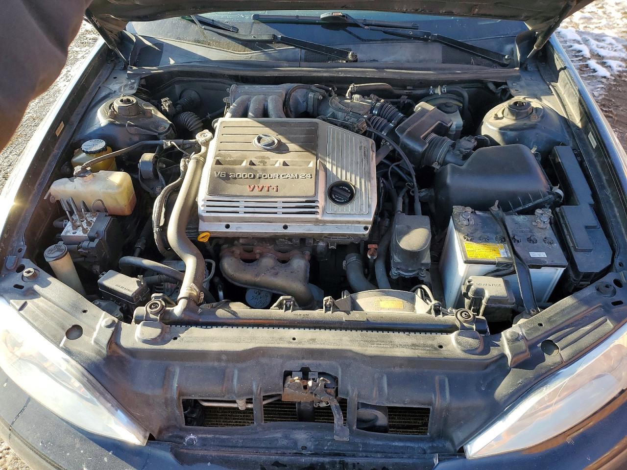 1999 LEXUS ES 300 photo 11