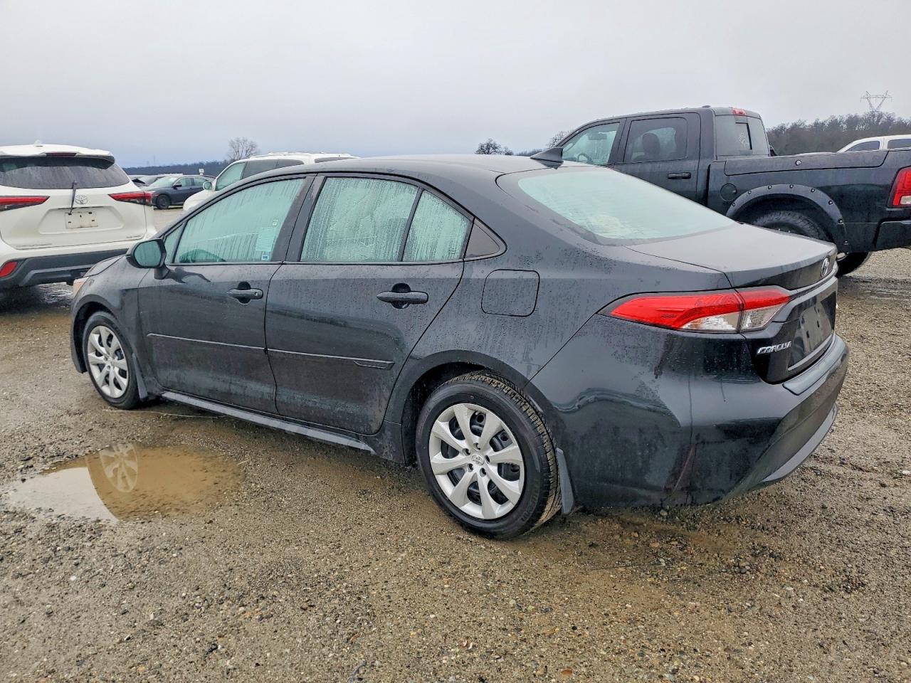 2020 TOYOTA COROLLA LE photo 2