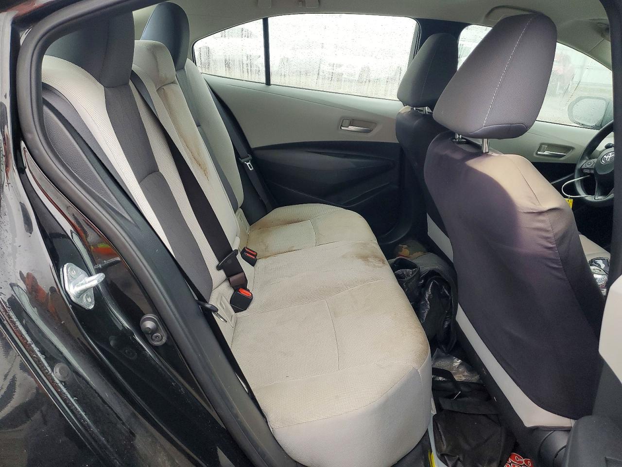 2020 TOYOTA COROLLA LE photo 10