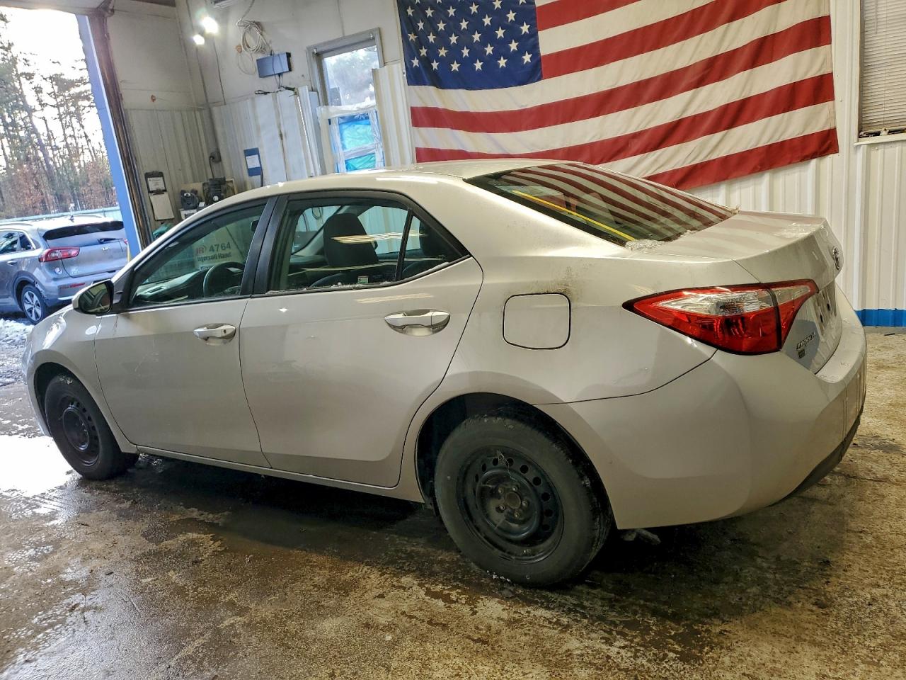 2015 TOYOTA COROLLA L photo 2