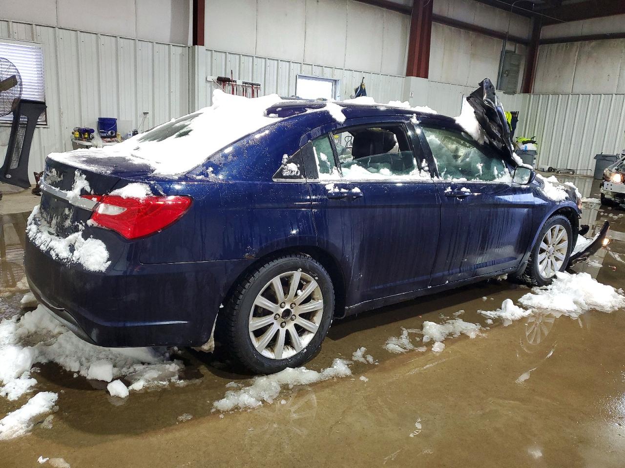 2013 CHRYSLER 200 TOURING photo 3