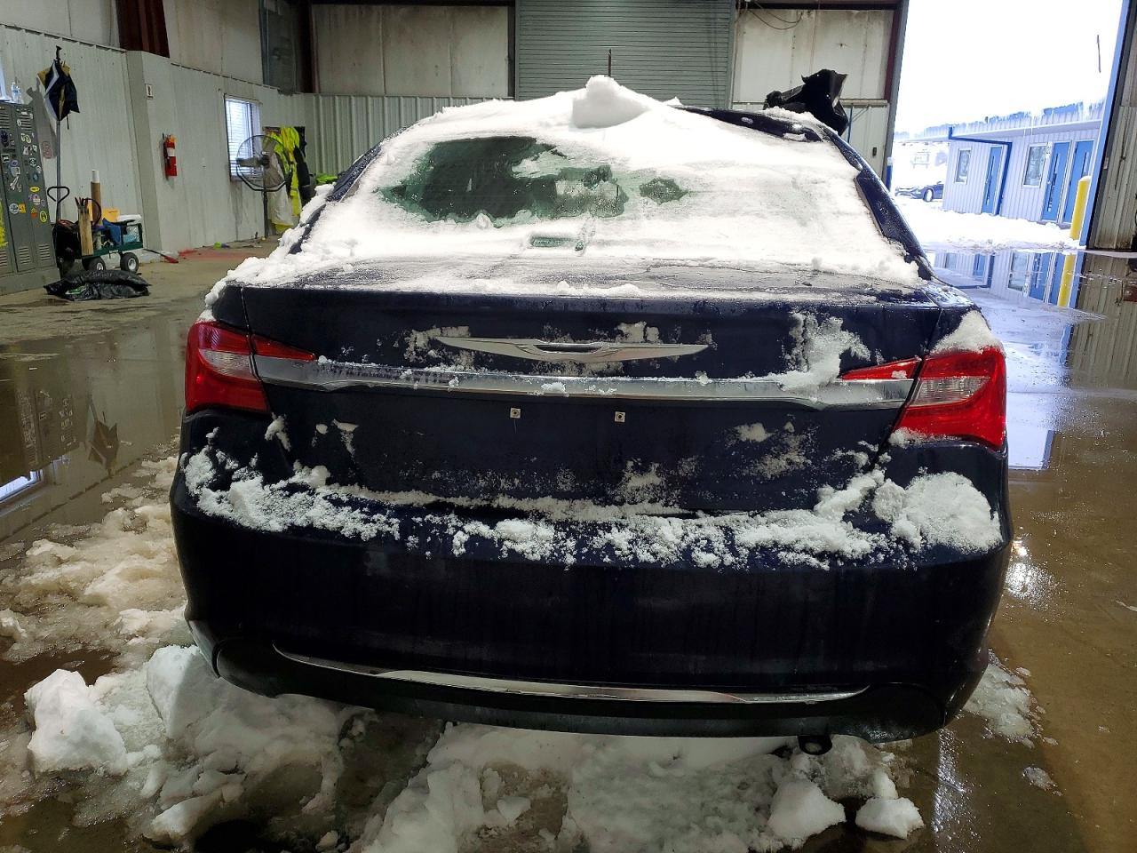 2013 CHRYSLER 200 TOURING photo 6