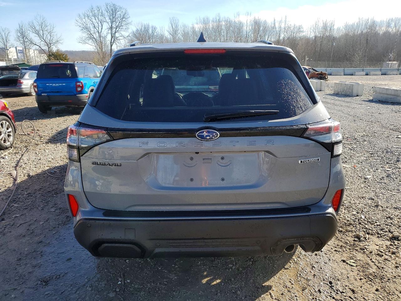 2025 SUBARU FORESTER TOURING photo 11