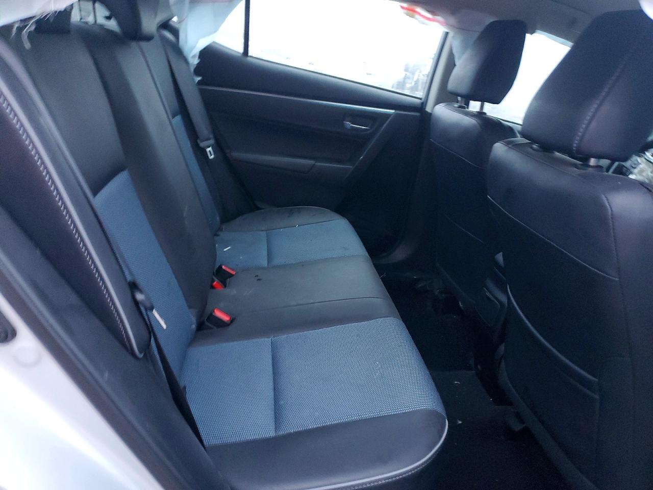2014 TOYOTA COROLLA L photo 10