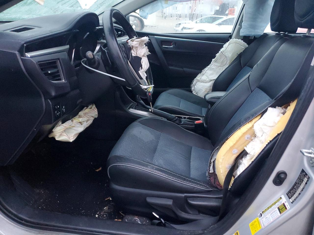 2014 TOYOTA COROLLA L photo 7