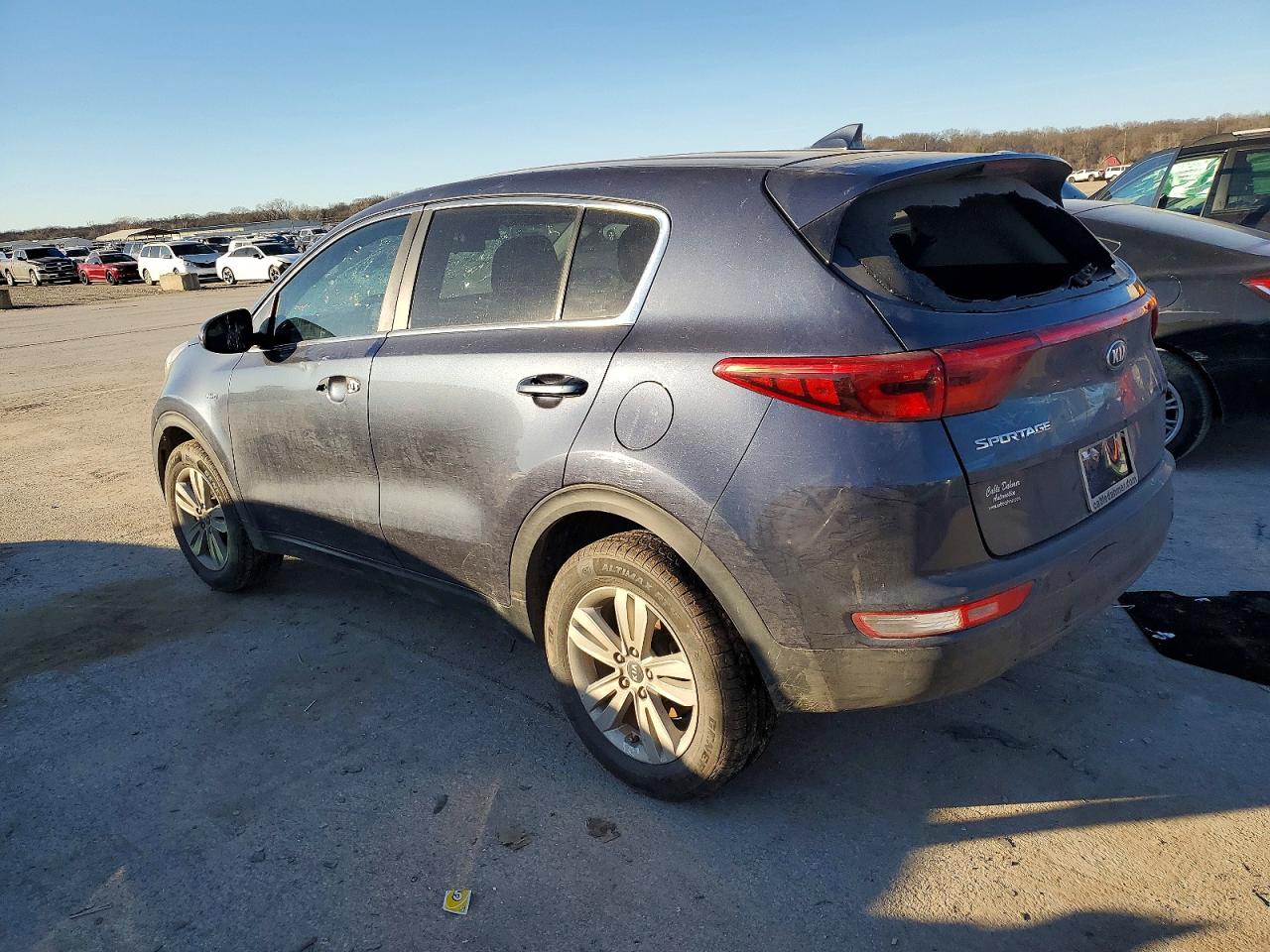2018 KIA SPORTAGE LX photo 2