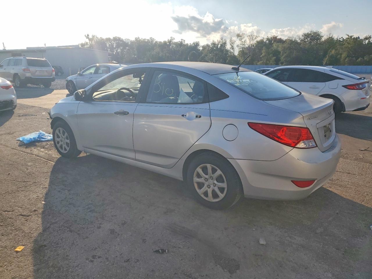 2012 HYUNDAI ACCENT GLS photo 2