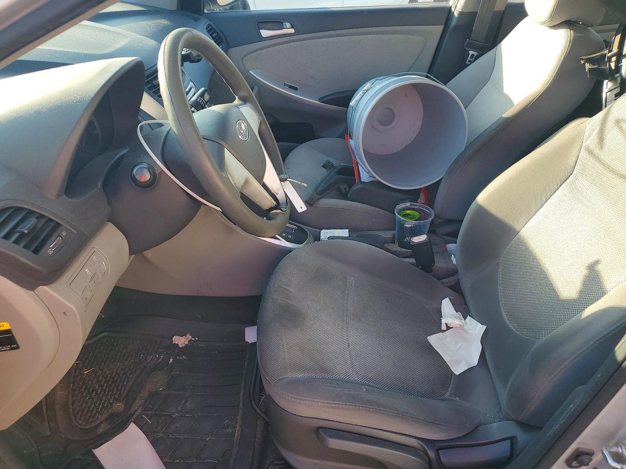 2012 HYUNDAI ACCENT GLS photo 7