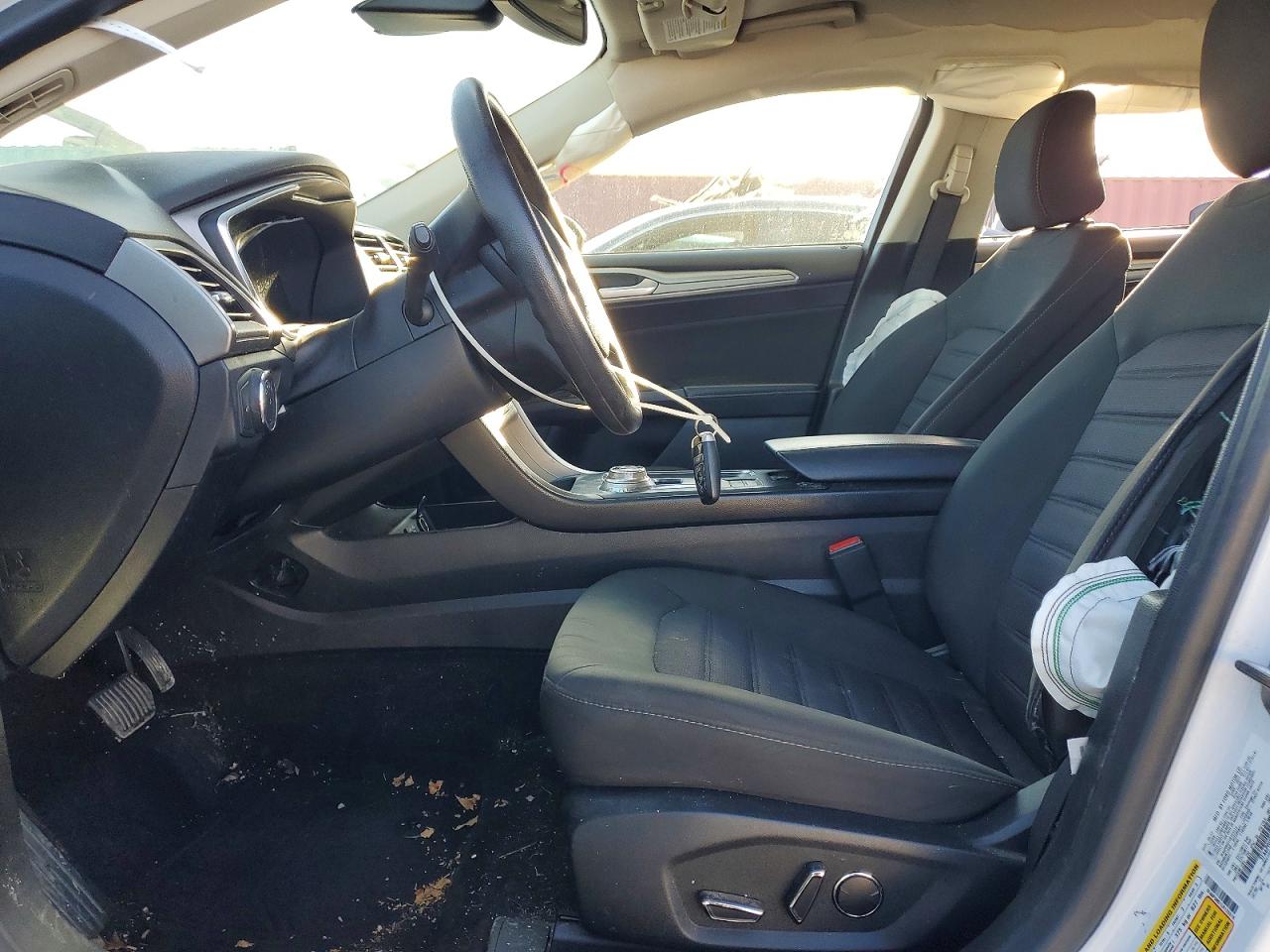 2020 FORD FUSION SE photo 7