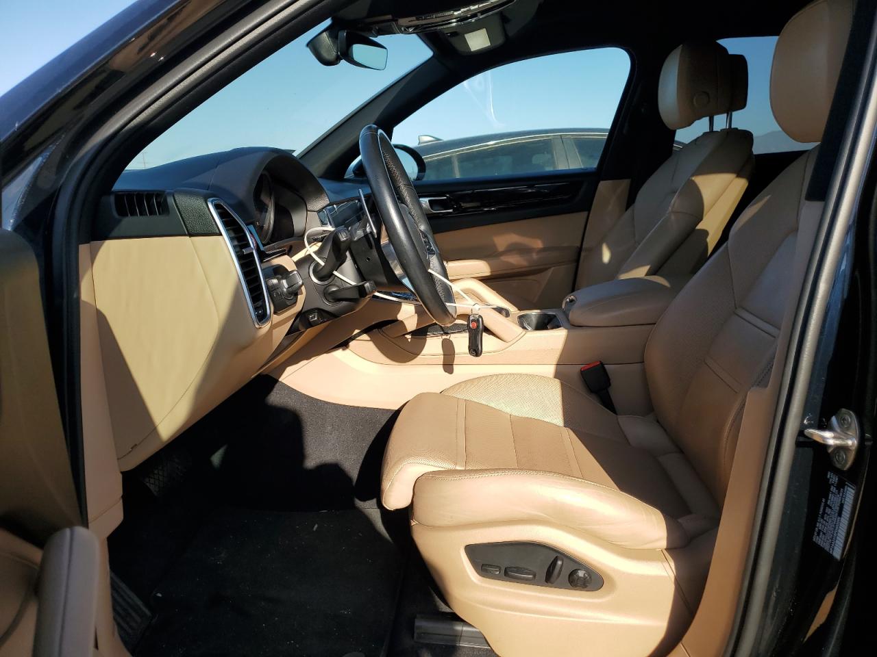 2023 PORSCHE CAYENNE BASE photo 7