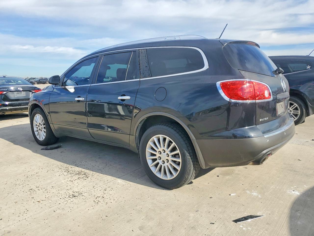 2011 BUICK ENCLAVE CXL photo 3