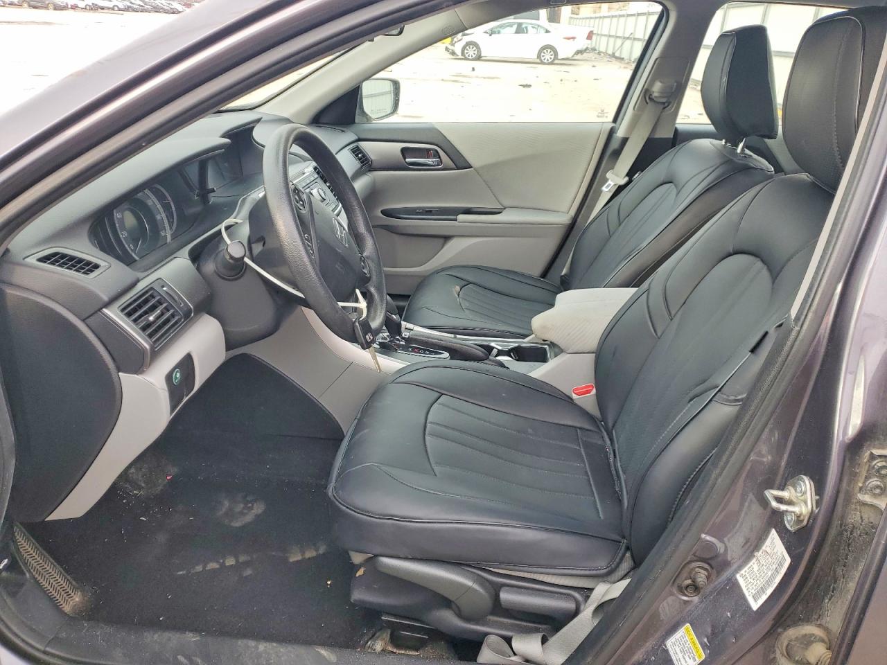 2015 HONDA ACCORD LX photo 7