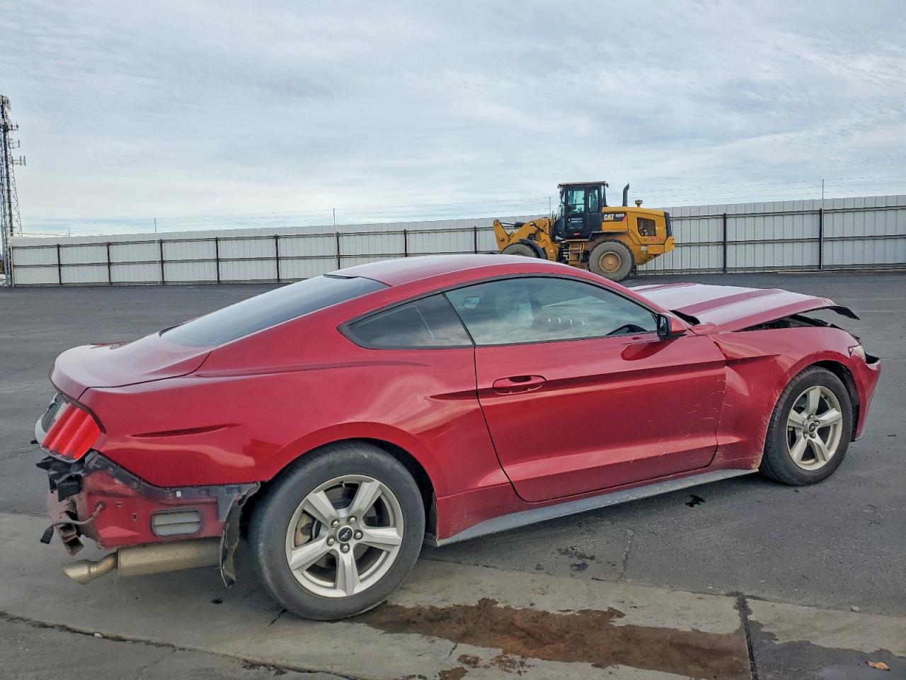 2017 FORD MUSTANG photo 5