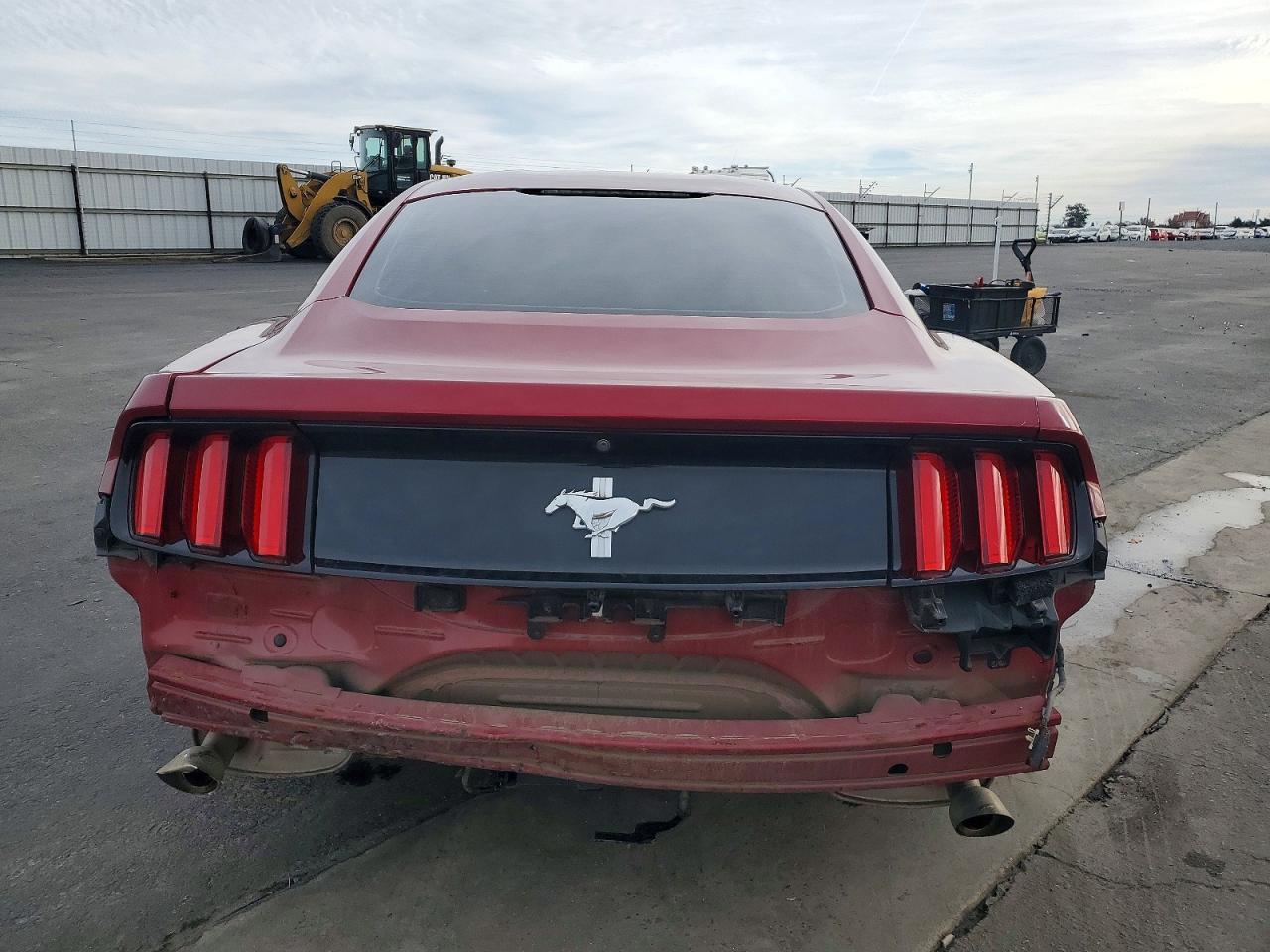 2017 FORD MUSTANG photo 11