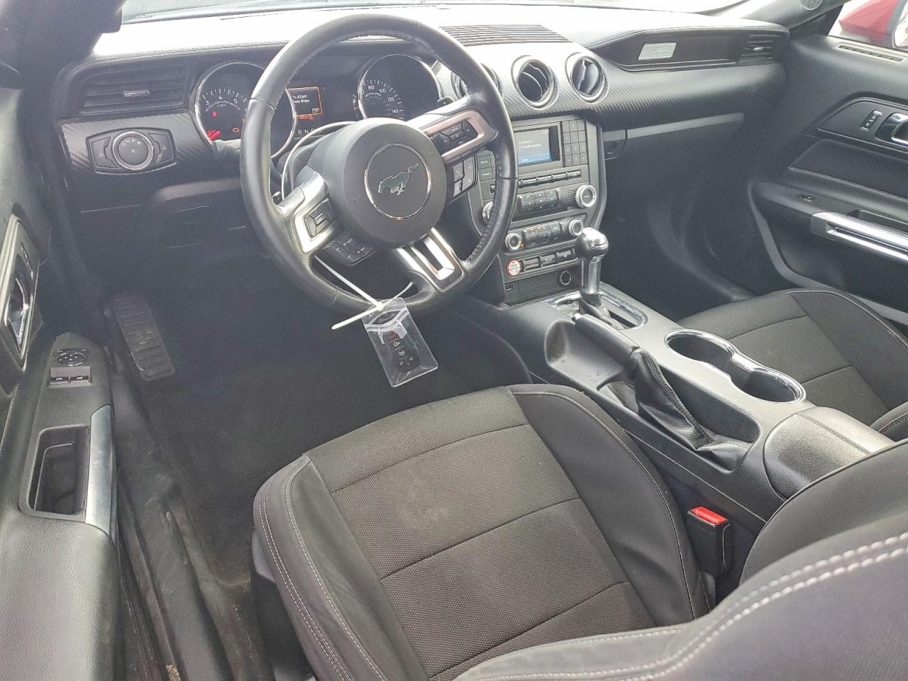 2017 FORD MUSTANG photo 15