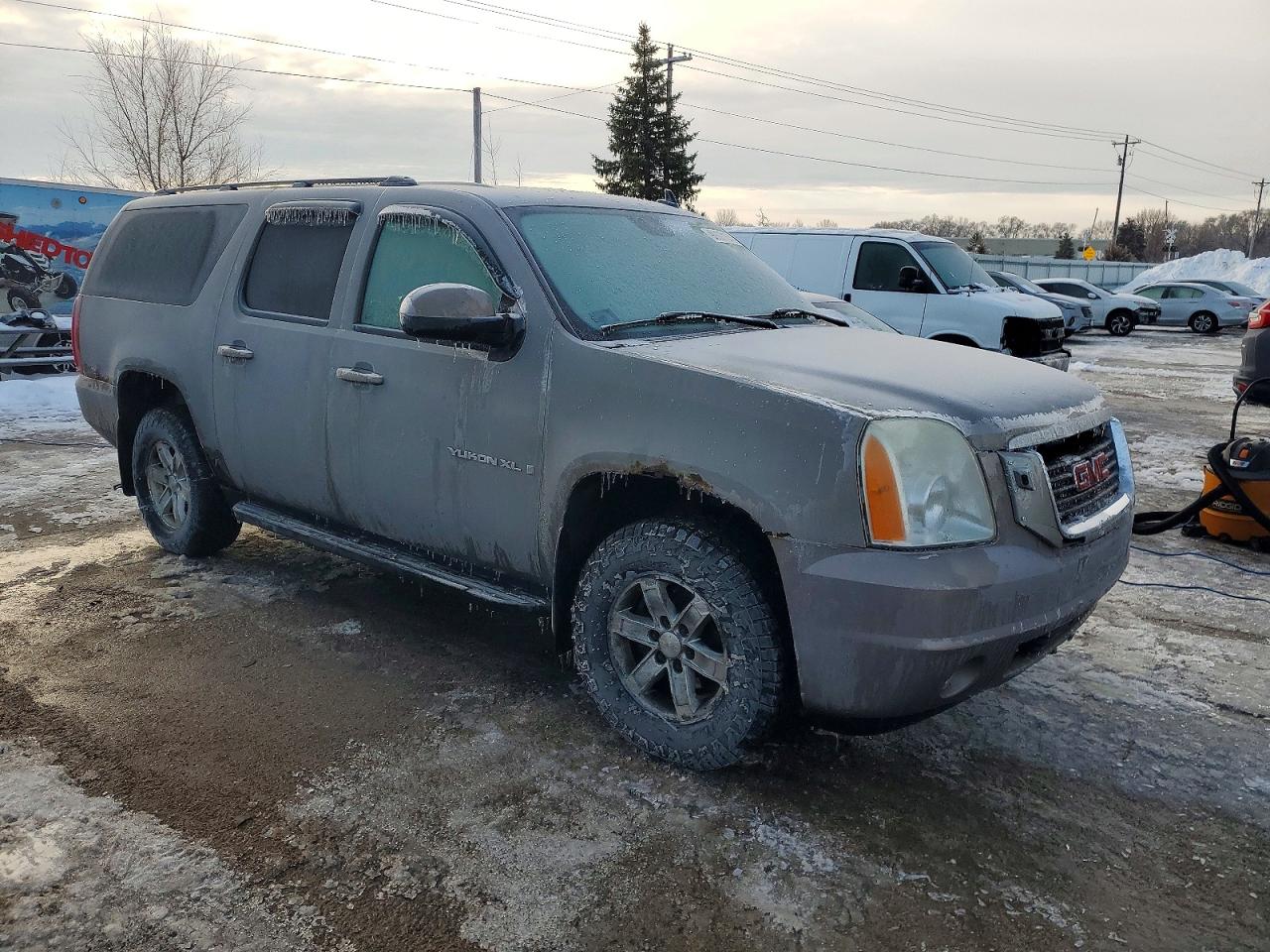 2007 GMC YUKON XL K1500 photo 4